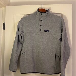 Patagonia grey women’s pullover
